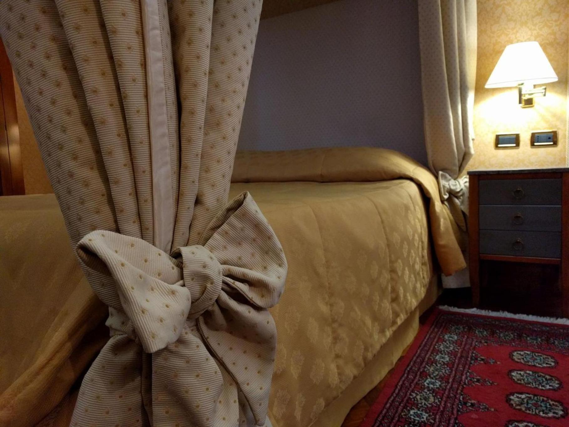 Grand Hotel Piazza Borsa Palermo Dış mekan fotoğraf